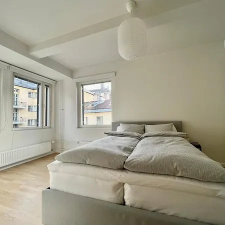 Modern With Private Terrace Appartement Helsinki