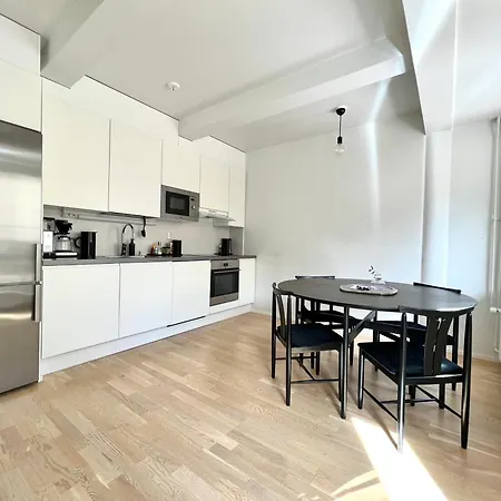 Modern With Private Terrace Appartement Helsinki